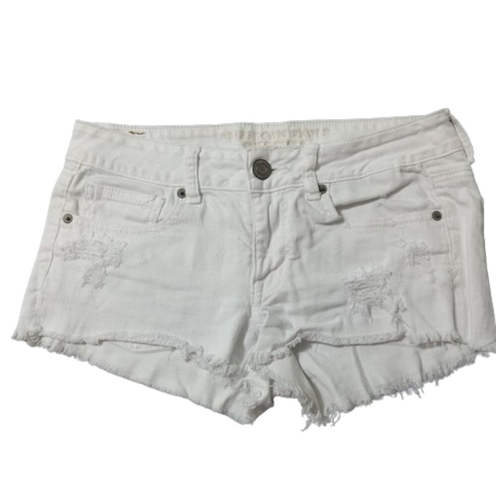White American Eagle Distressed Shorts Size 6